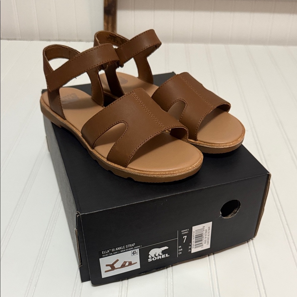 Sorel Women's Ella lll Ankle Strap Leather Sandal in Velvet Tan, Gum 2